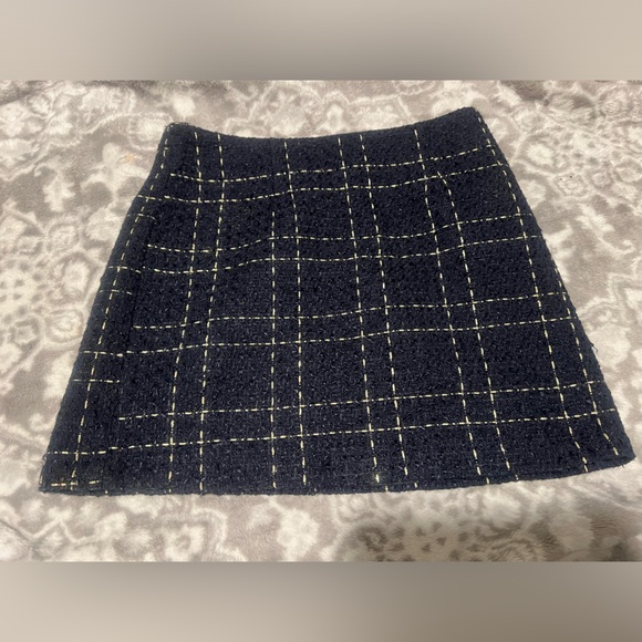 Forever 21 Yarn/Woven Skirt - Picture 5 of 6